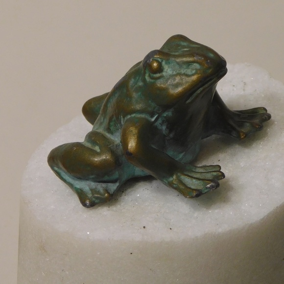 Vintage Bronze Cast Frog - Picture 9 of 11